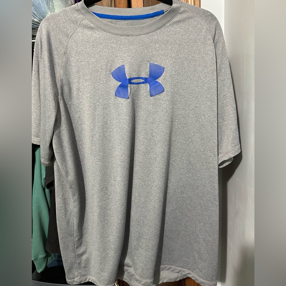 Gray and blue short sleeve under armor shirt
